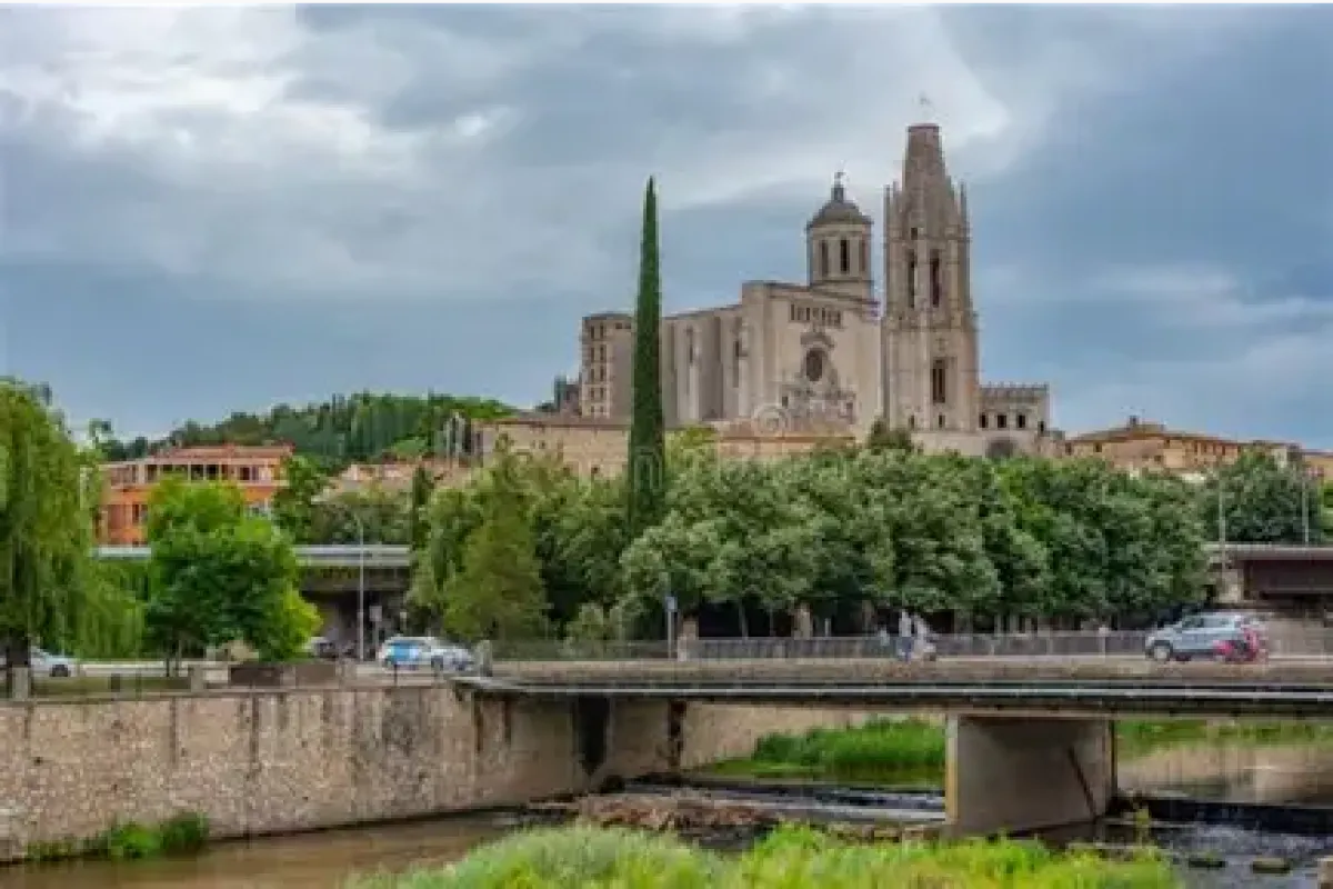 Ungheni - Girona