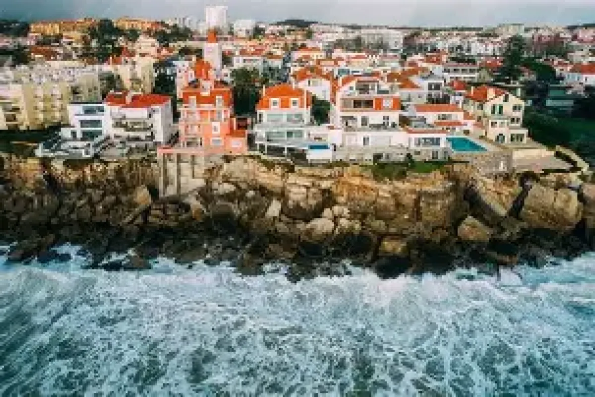Huși - Sao Pedro do Estoril