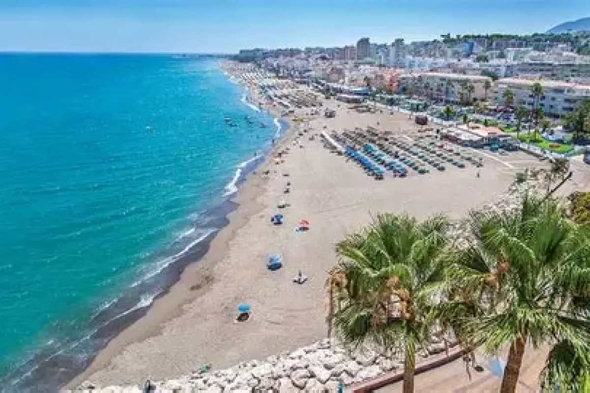 Huși - Torremolinos