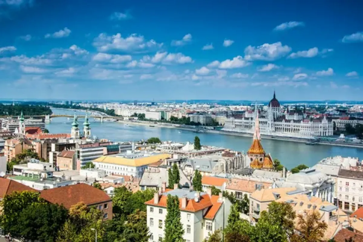 Almeria - Budapesta
